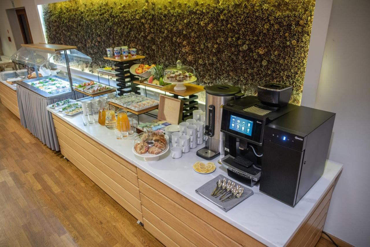 Hotel Pod Szyszkami Kozmin Ngoại thất bức ảnh