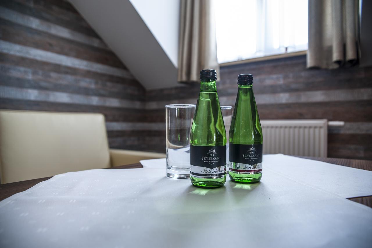Hotel Pod Szyszkami Kozmin Ngoại thất bức ảnh